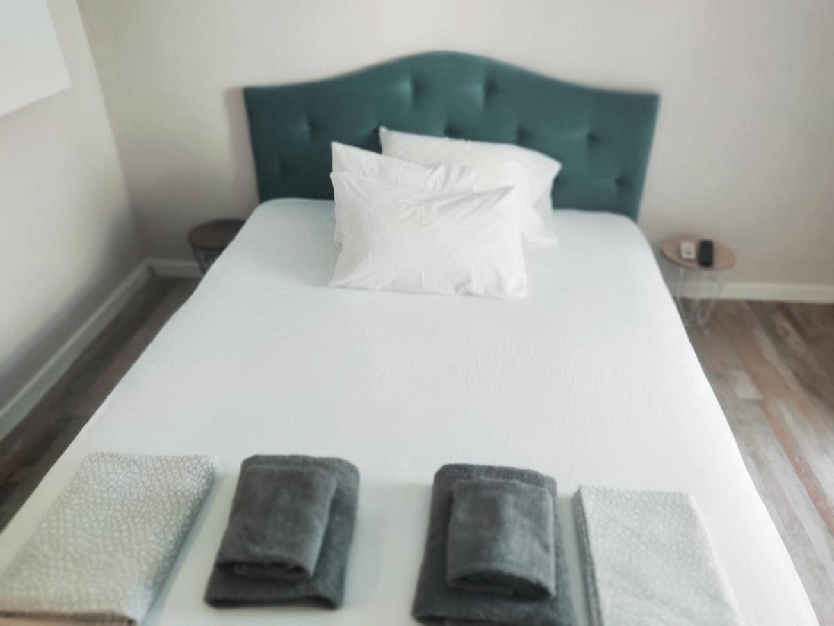 Aj Apartment Переа Экстерьер фото