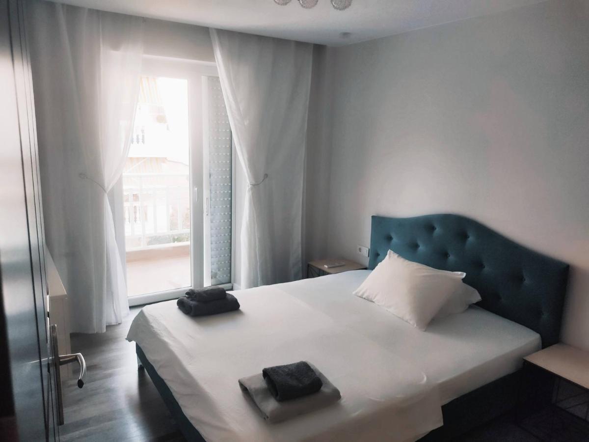 Aj Apartment Переа Экстерьер фото